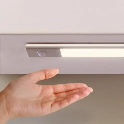 Aplique LED Recargable Por USB Kaus Con Sensor De Movimiento, L240mm, Plástico Y Aluminio, Anodizado Mate - Emuca -Brico Lemar Comercio aplique led recargable por usb kaus con sensor de movimiento l240mm plastico y aluminio anodizado mate emuca 5