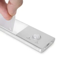 Aplique LED Recargable Por USB Kaus Con Sensor De Movimiento, L400mm, Plástico Y Aluminio, Anodizado Mate - Emuca 28 Aplique LED Recargable Por USB Kaus Con Sensor De Movimiento, L400mm, Plástico Y Aluminio, Anodizado Mate - Emuca -Brico Lemar Comercio aplique led recargable por usb kaus con sensor de movimiento l400mm plastico y aluminio anodizado mate emuca 9