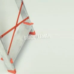 Escalera De Aluminio Semiprofesional 3 Peldaños Proline DOMIN03 Plabell 11 Escalera De Aluminio Semiprofesional 3 Peldaños Proline DOMIN03 Plabell -Brico Lemar Comercio escalera de aluminio semiprofesional 3 peldanos proline domin03 plabell 2