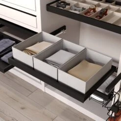 Kit Bandeja 2 Cestos Guías 800mm Negro Texturizado - Emuca -Brico Lemar Comercio kit bandeja 2 cestos guias 800mm negro texturizado emuca 1