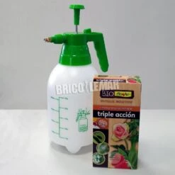 Kit Insecticida Ecológico Triple Acción 100ml Flower + Pulverizador A Presión 2 Litro