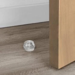 Lote De 6 Topes Para Puertas Adhesivos Cilíndricos, Fijación En El Suelo, Plástico, Transparente - Emuca -Brico Lemar Comercio lote de 6 topes para puertas adhesivos cilindricos fijacion en el suelo plastico transparente emuca 2