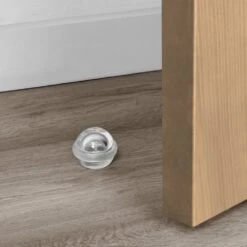 Lote De 6 Topes Para Puertas Adhesivos Semiesféricos, Fijación En El Suelo, Plástico, Transparente - Emuca 12 Lote De 6 Topes Para Puertas Adhesivos Semiesféricos, Fijación En El Suelo, Plástico, Transparente - Emuca -Brico Lemar Comercio lote de 6 topes para puertas adhesivos semiesfericos fijacion en el suelo plastico transparente emuca 2
