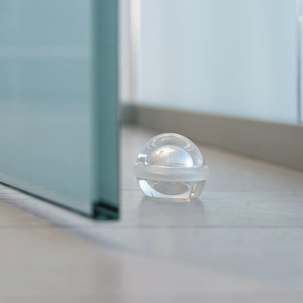 Lote De 6 Topes Para Puertas Adhesivos Semiesféricos, Fijación En El Suelo, Plástico, Transparente - Emuca 6 Lote De 6 Topes Para Puertas Adhesivos Semiesféricos, Fijación En El Suelo, Plástico, Transparente - Emuca - Imagen 4