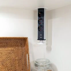 Multiconector Extraíble Vertikal, 3 Enchufes Tipo Schuko, 2 USB Tipo A, Plástico Y Aluminio, Pintado Blanco - Emuca -Brico Lemar Comercio multiconector extraible vertikal 3 enchufes tipo schuko 2 usb tipo a plastico y aluminio pintado blanco emuca 3