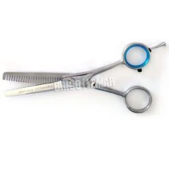 Pack De 2 Tijeras Peluquero Filo Suave Skool 5.5” Corte Y Esculpir 3 Claveles -Brico Lemar Comercio pack de 2 tijeras peluquero filo suave skool 55 corte y esculpir 3 claveles 2